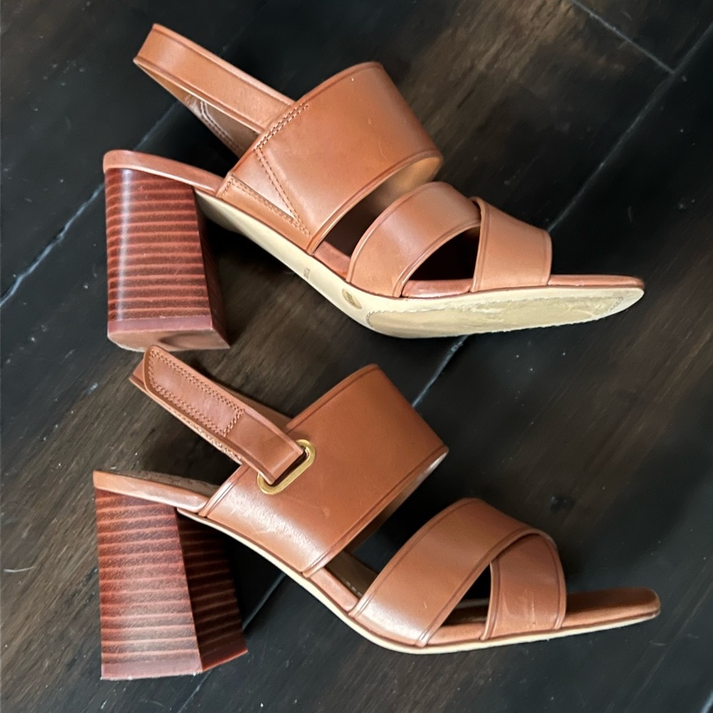 Vince Camuto sandal with 3  1/2" heel, size 8 / 39 Euro